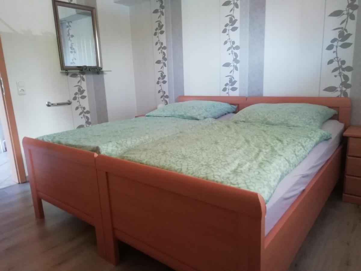 Meyers Ferienwohnung Elmlohe Exteriör bild